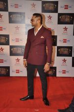 Yo Yo Honey Singh at Big Star Awards red carpet in Andheri, Mumbai on 18th Dec 2013